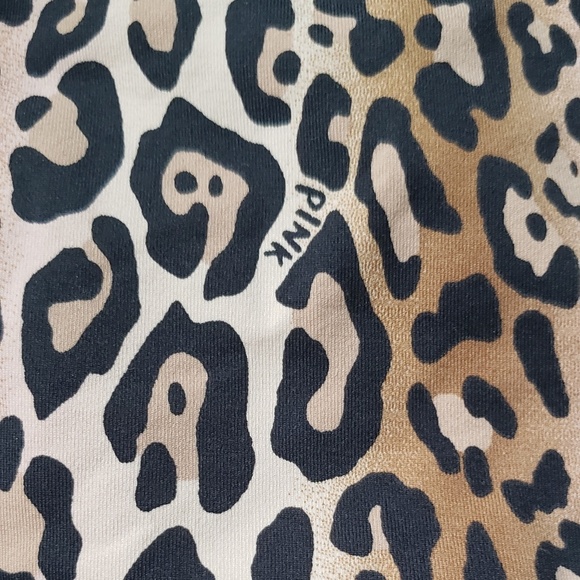 PINK Victoria's Secret Yoga Bra - Picture 4 of 5